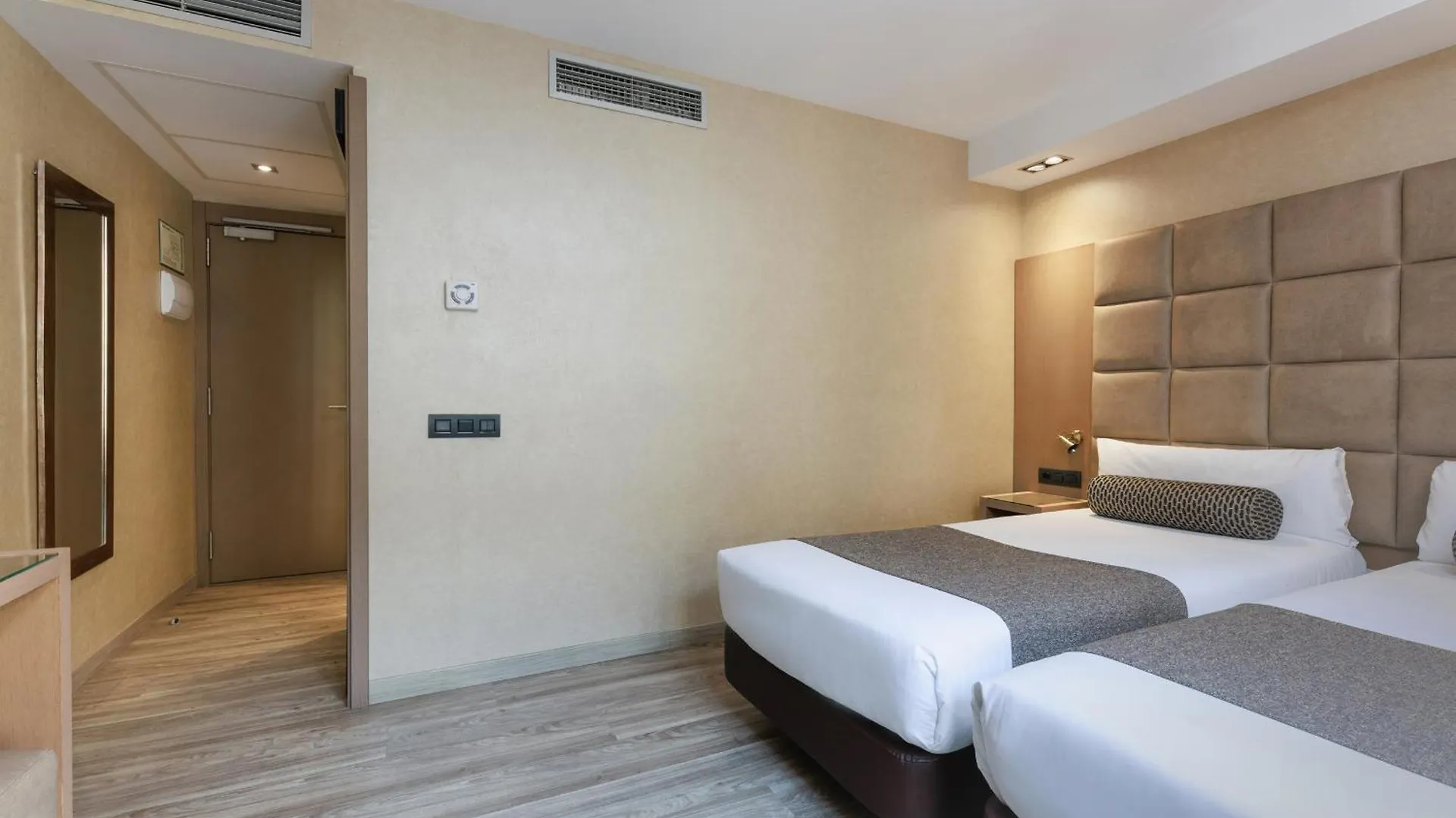ברצלונה Hotel Suizo