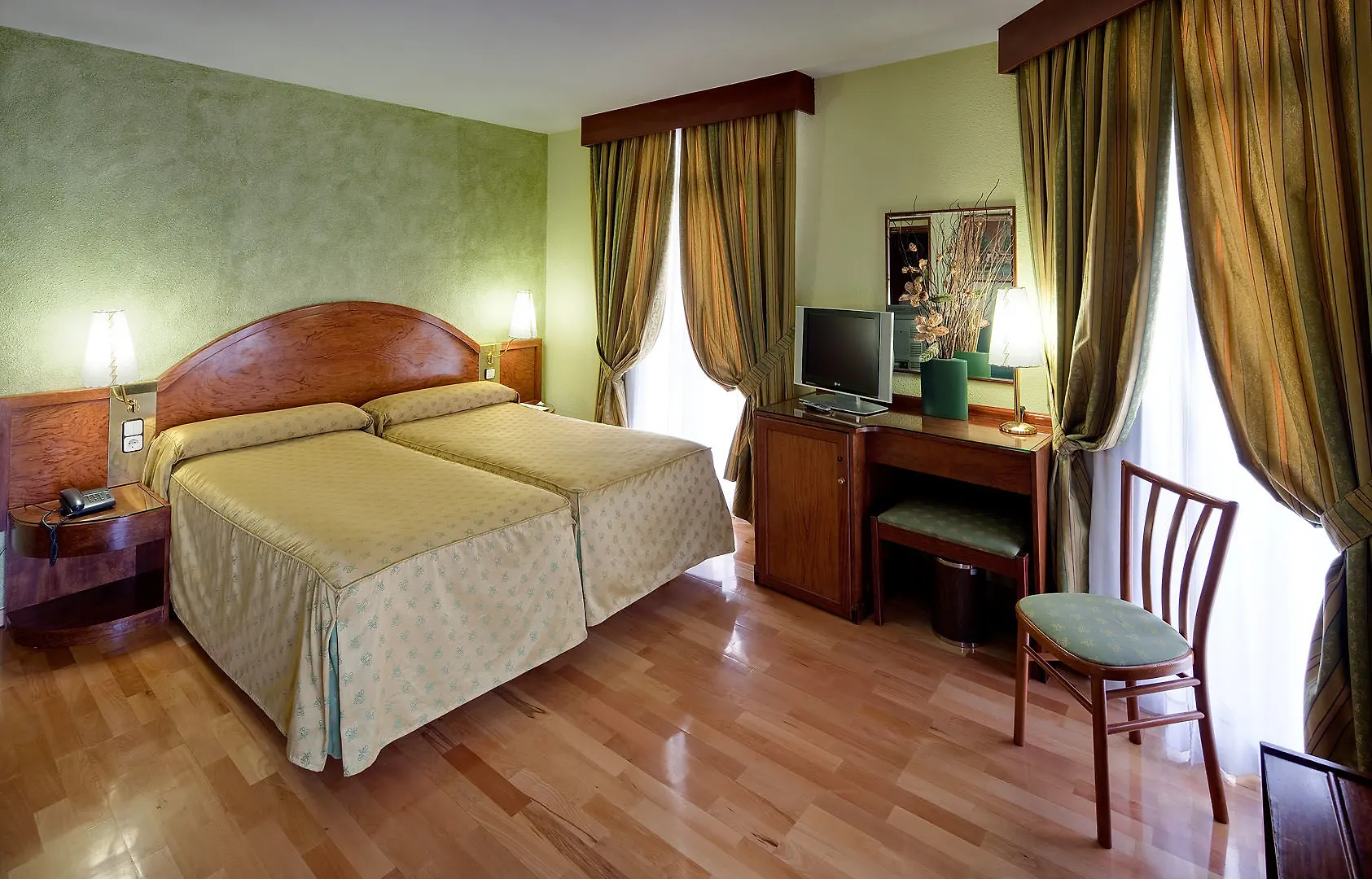ברצלונה Hotel Suizo 3*,