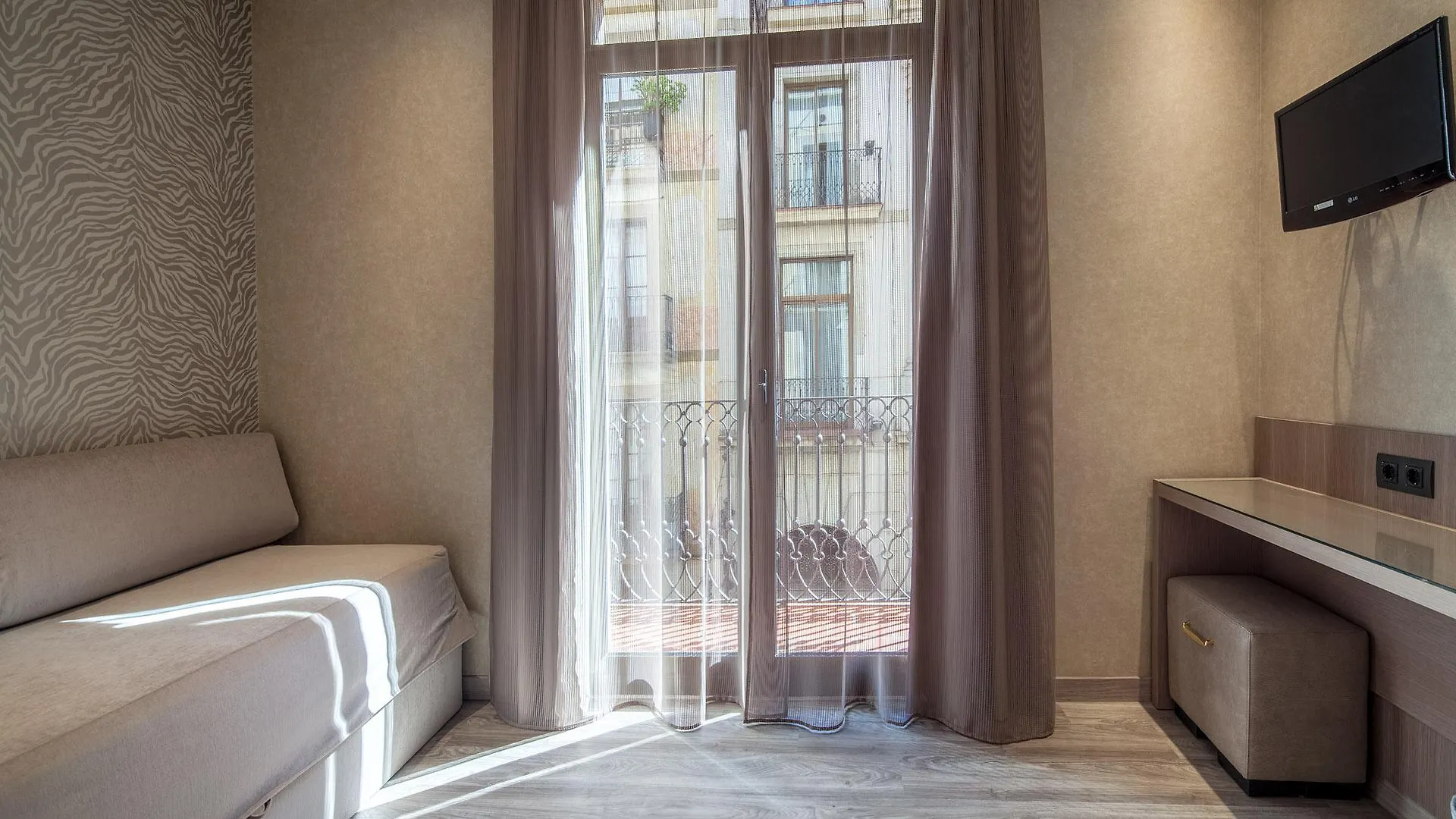 Hotel Suizo Barcelona 3*,